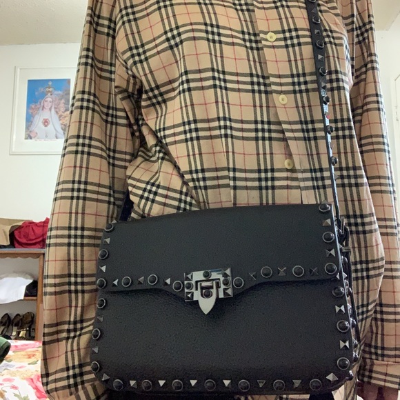 Black Valentino Rockstud Bag - Picture 8 of 10